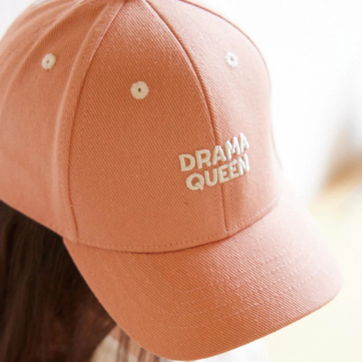 Casquette Drama Queen rose pâle | Enfant ou Adulte