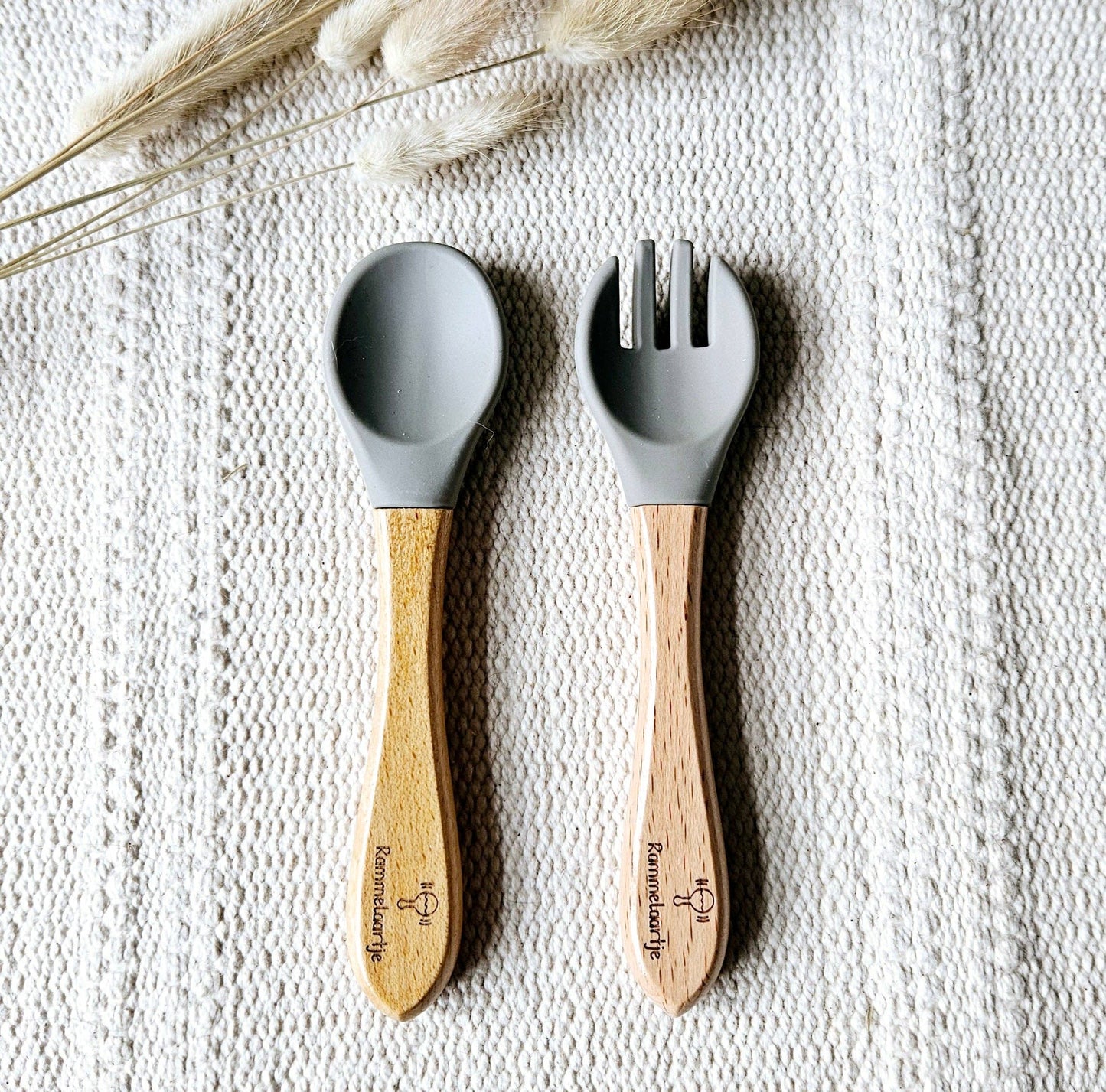 Rammelaartje - Cuillère et fourchette en silicone avec manche en bambou - Sage