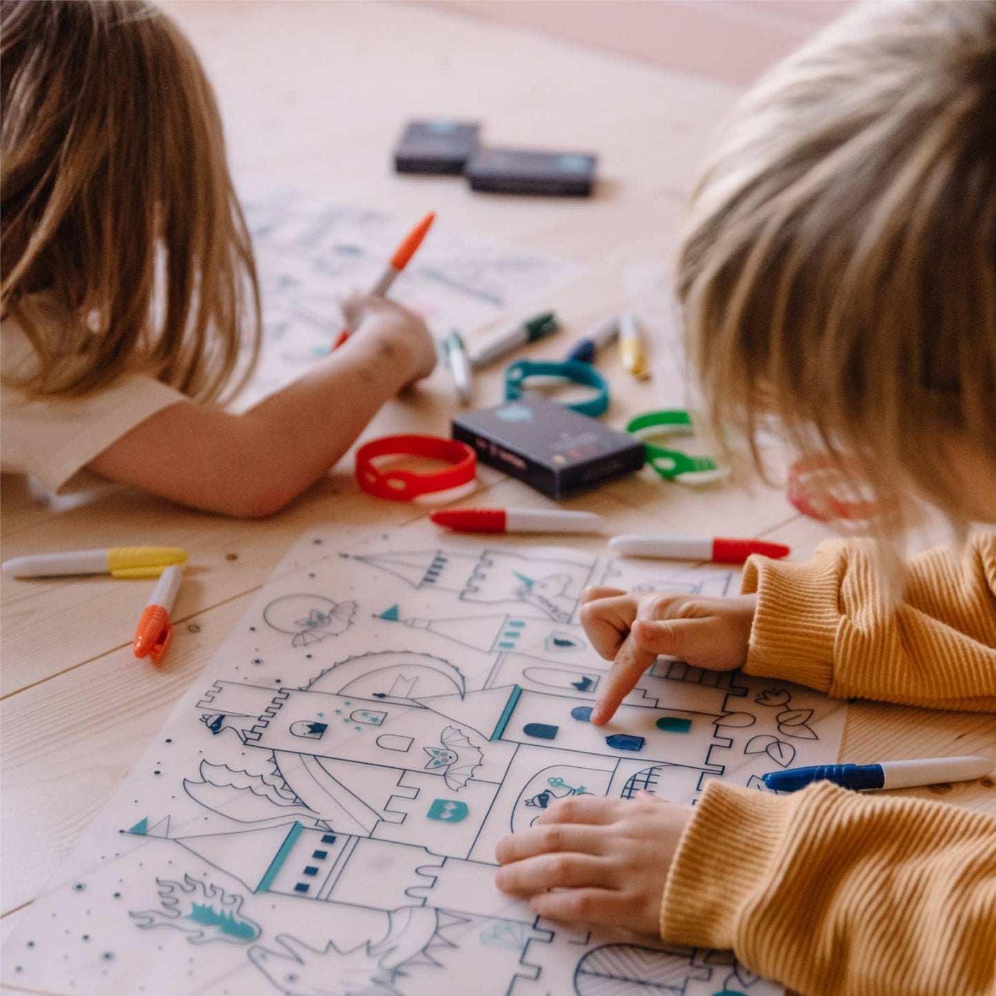 SuperPetit - Coloriage réutilisable - Set en silicone CHATEAU