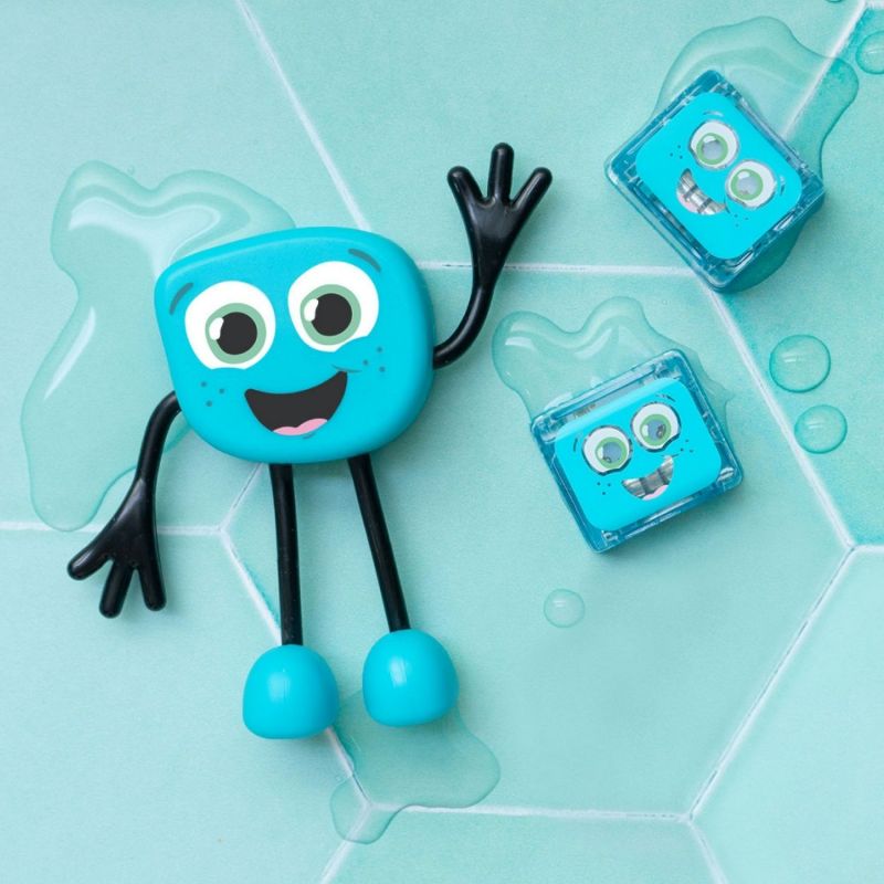 Personnage Blair bleu et 2 cubes lumineux