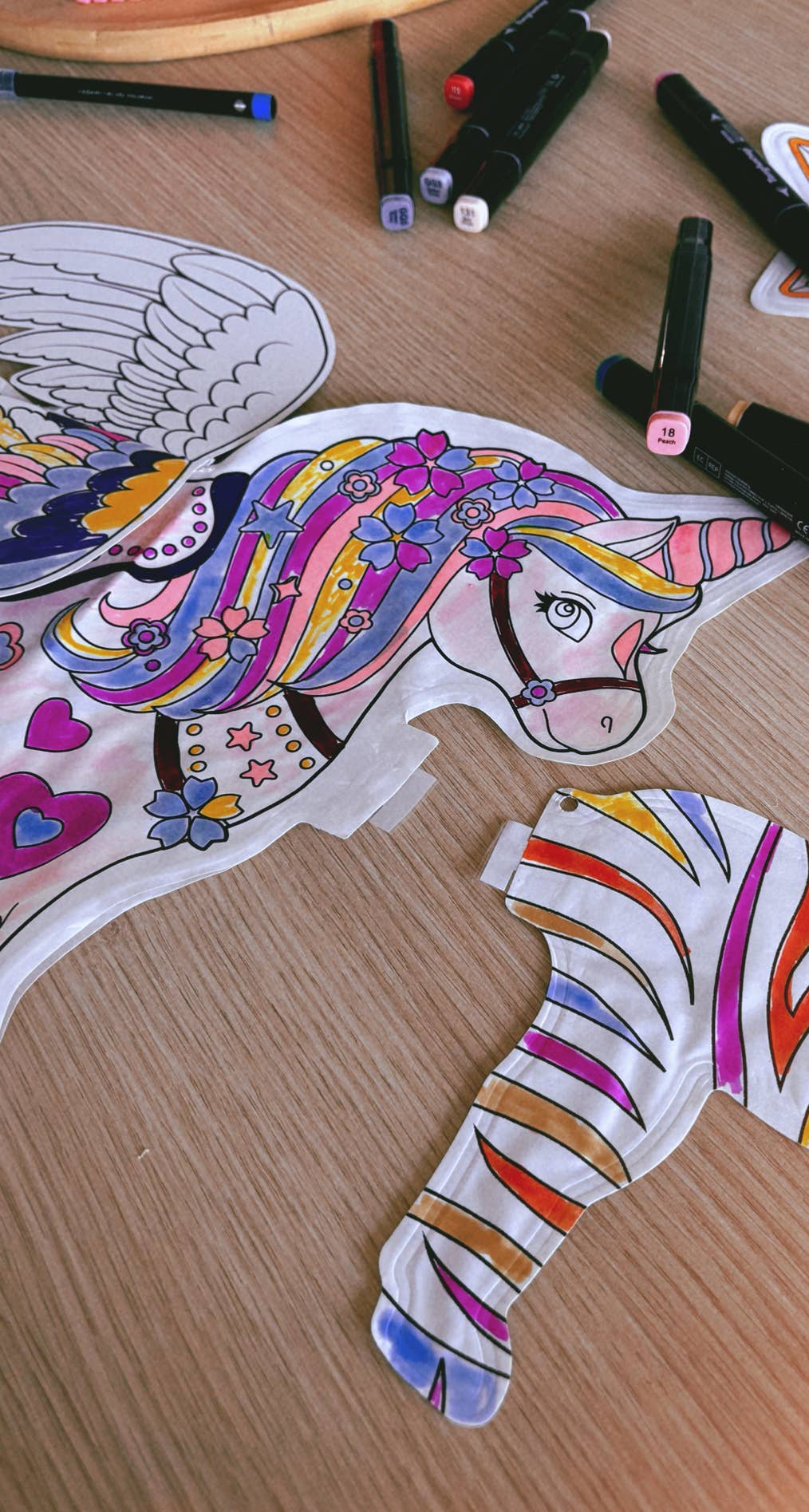 ARA-CREATIVE - Coloriage gonflable -  Licorne Géante