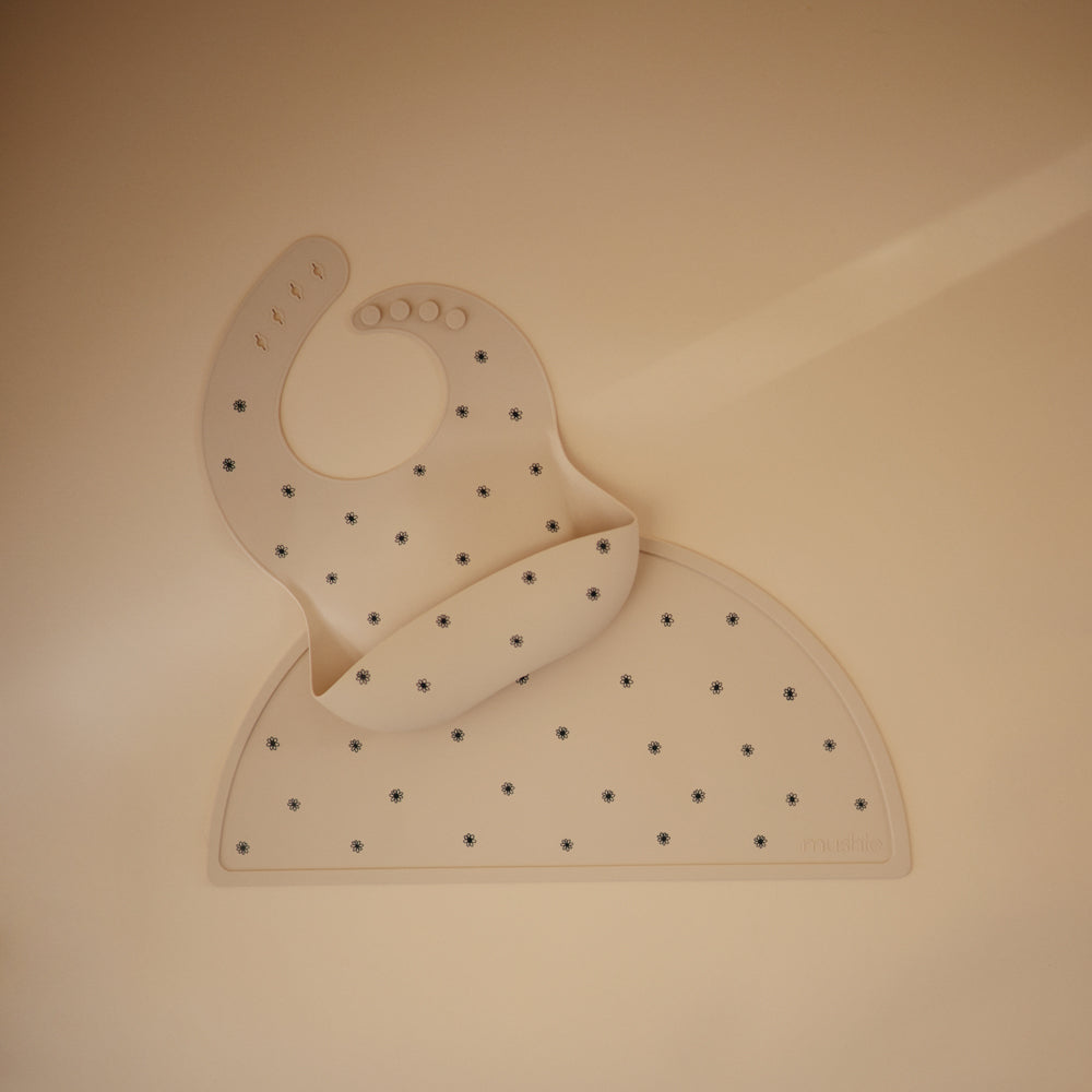 Bavoir à poche en silicone