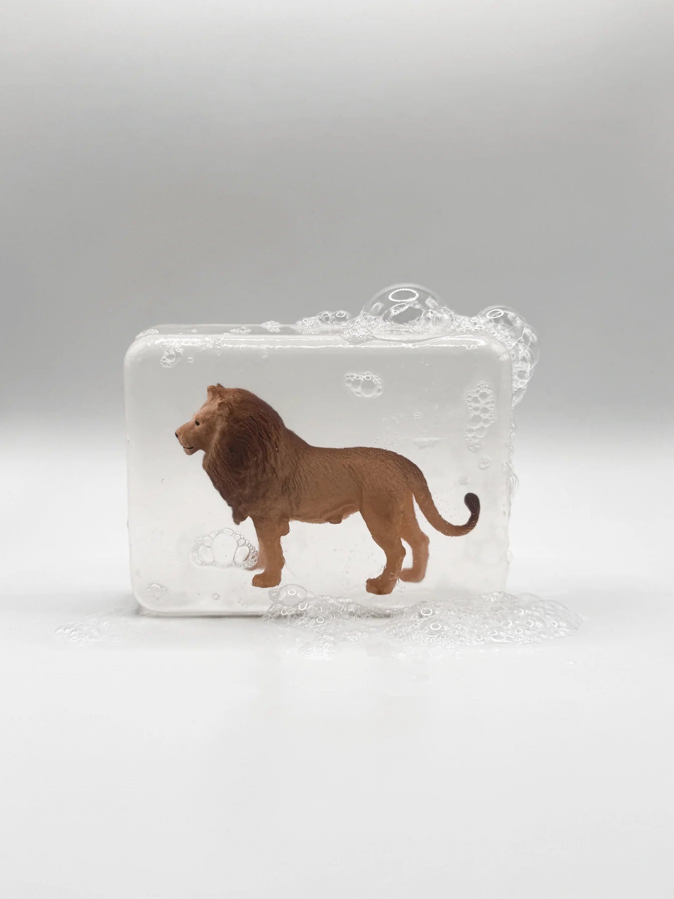 Savon avec figurine
