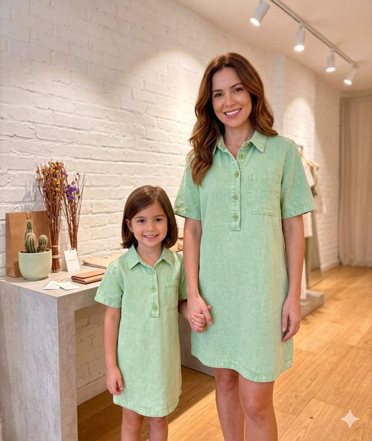 Robe en jean avec broderie cœur doré - Vert