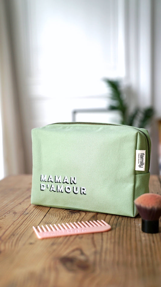 Family Impact Stories - TROUSSE DE TOILETTE MAMAN D’AMOUR VERT D’EAU
