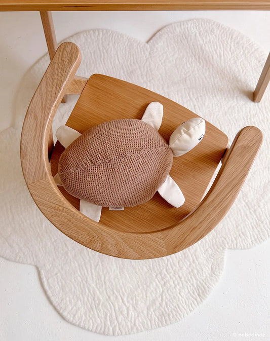 Coussin Wabi-Sabi tortue brodé en coton lavé