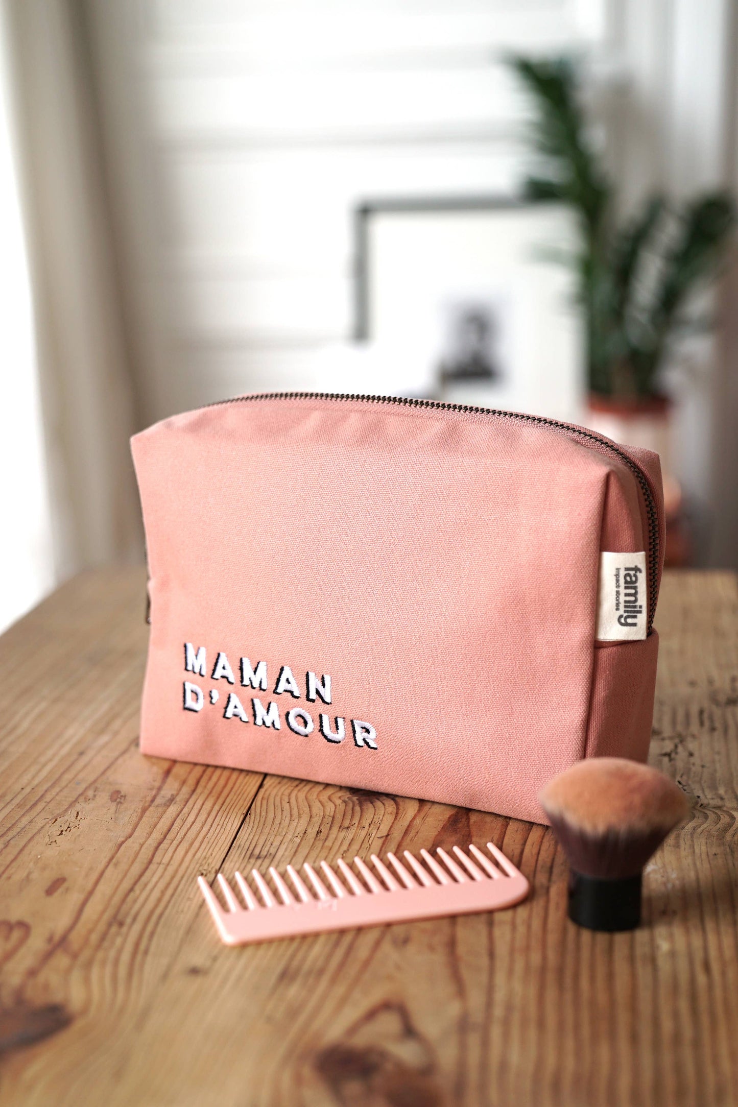 Family Impact Stories - TROUSSE DE TOILETTE MAMAN D’AMOUR ROSE