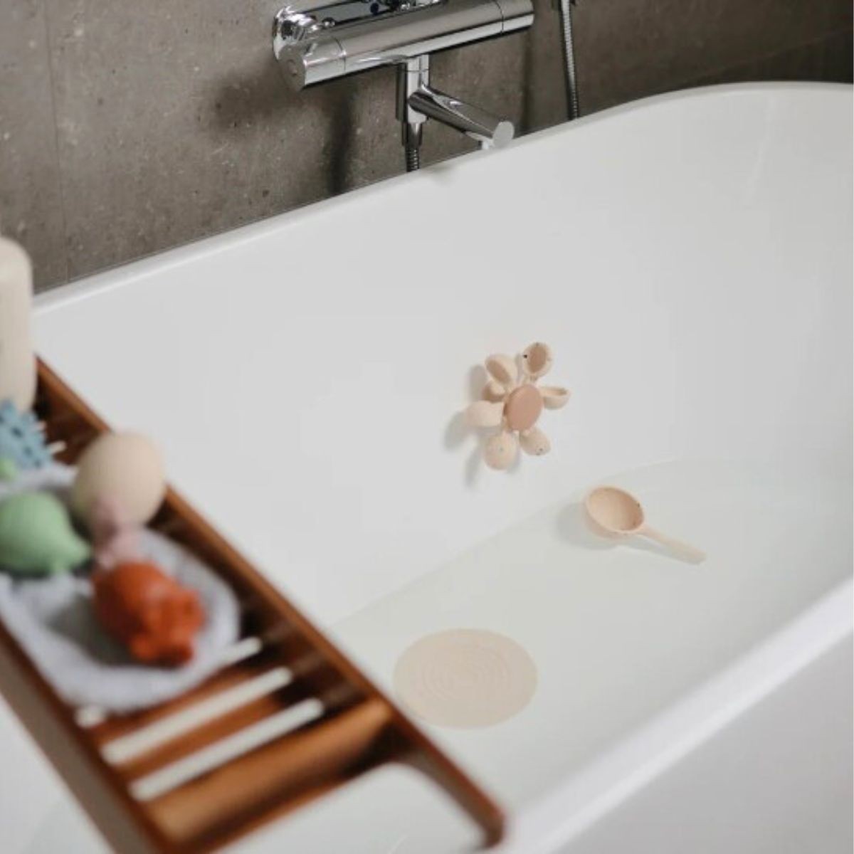 BATH-TOY WATER WHEEL