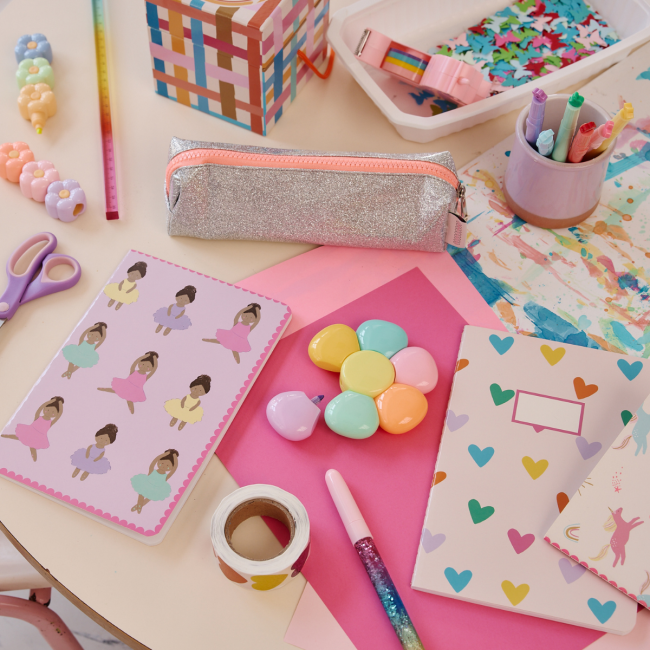 Trousse argentée et rose à paillettes Roodoudou